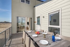 Comfy Chalet With Microwave, 500 m. From the Beach