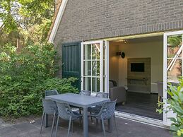 Restyled House With Three Bathrooms, Breda at 10km