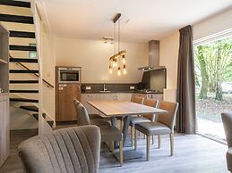 Restyled House With Dishwasher, Breda at 10 km