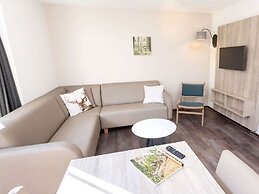 Restyled House With hot Tub, City of Breda at 10km