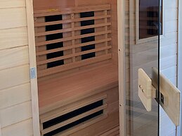 Luxurious Lodge With Airco, Located Beside a Lake