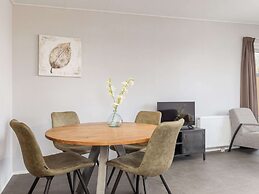 Luxurious Lodge With Airco, Located Beside a Lake