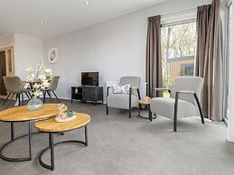 Luxurious Lodge With Airco, Located Beside a Lake