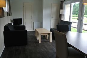 Cozy Chalet With Sloop in Giethoorn
