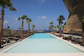 Bebatroun Beach Hotel