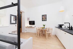 Apartment Dwernickiego Cracow by Renters