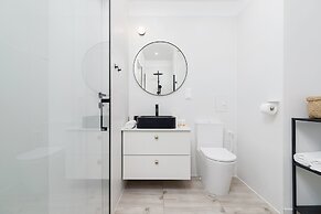 Apartment Dwernickiego Cracow by Renters