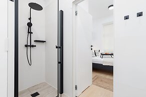 Apartment Dwernickiego Cracow by Renters