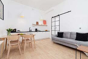 Apartment Dwernickiego Cracow by Renters