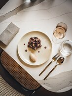 Hôtel LÉONOR the place to live