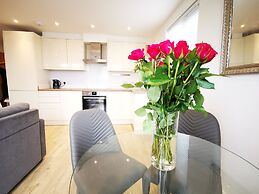 Seaside Apartment in the Heart of East Wittering Village