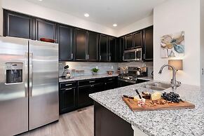 Modern & Stunning Home near Breweries and Old Town!