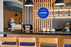 Holiday Inn Express Almaty by IHG