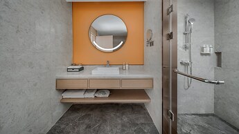 Holiday Inn Luzhou Longjian by IHG