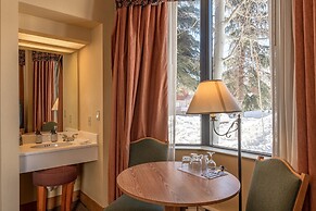Cozy Pet-friendly King Studio In Mt. Crested Butte Condo - No Cleaning