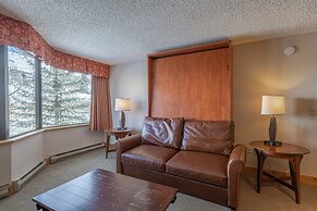 Grand Lodge 1-Bedroom Condo with 3 Queens & Close to Everything 1 Cond