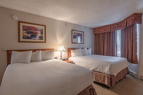 Grand Lodge 1-Bedroom Condo with 3 Queens & Close to Everything 1 Cond