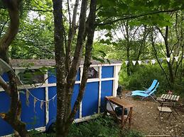 Pilgrims Shepherd's Hut - Goosewell Glynn Glamping