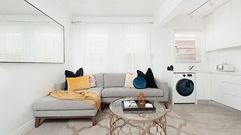 Luxury Escape in Bellevue Hill Apartment