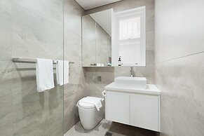 Luxury Escape in Bellevue Hill Apartment