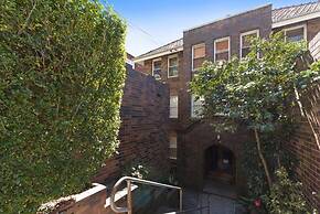 Luxury Escape in Bellevue Hill Apartment