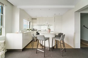 Harbourside 76 in North Sydney