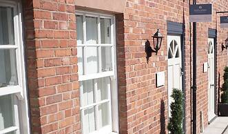 The Gathering Chester 1 Sleeps 14 Very Close to City Centre Racecourse