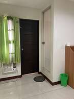 OYO 815 Carisil Bldg