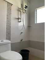 OYO 815 Carisil Bldg