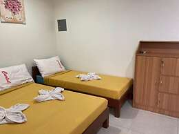 OYO 815 Carisil Bldg