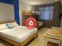 OYO 816 Oktowaves Hotel