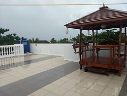 OYO 816 Oktowaves Hotel