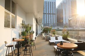 Moxy Shenzhen North Station