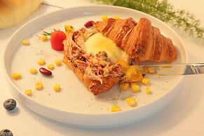 Moxy Shenzhen North Station