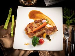 Moxy Shenzhen North Station