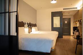 Moxy Shenzhen North Station