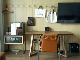 Moxy Shenzhen North Station