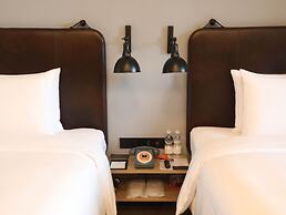 Moxy Shenzhen North Station