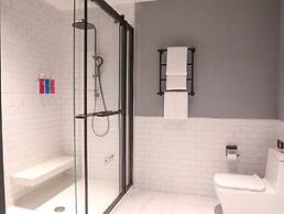 Moxy Shenzhen North Station