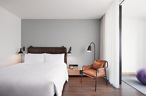 Moxy Shenzhen North Station