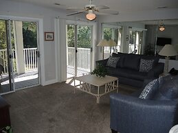 1005m 1 Bedroom Condo by RedAwning