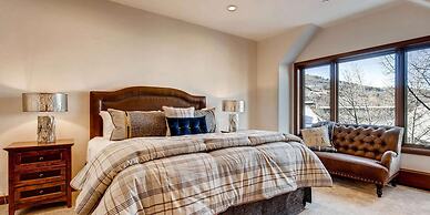 Highlands Slopeside #207 3 Bedroom Condo by Redawning