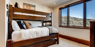 Highlands Slopeside #207 3 Bedroom Condo by RedAwning