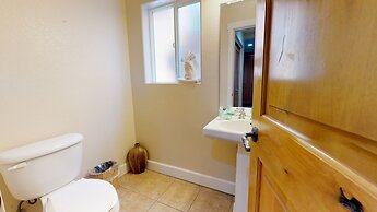 Mammoth Gateway Village 7 Pet-Friendly, Mountain Modern with Private J