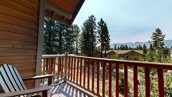 Mammoth Gateway Village 7 Pet-Friendly, Mountain Modern with Private J