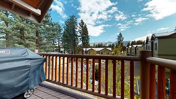 Mammoth Gateway Village 7 Pet-Friendly, Mountain Modern with Private J