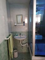 Rustic Villa With Pool, Sleeps 6 & Terrace