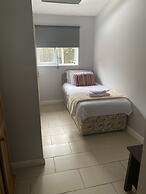 2 En-suite Bedrooms Flat in Kidlington ,oxford