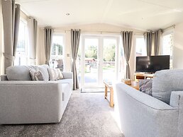 Hawthorn Lodge