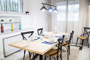 Apt Moderne Face au Parc et au c ur de la Marsa